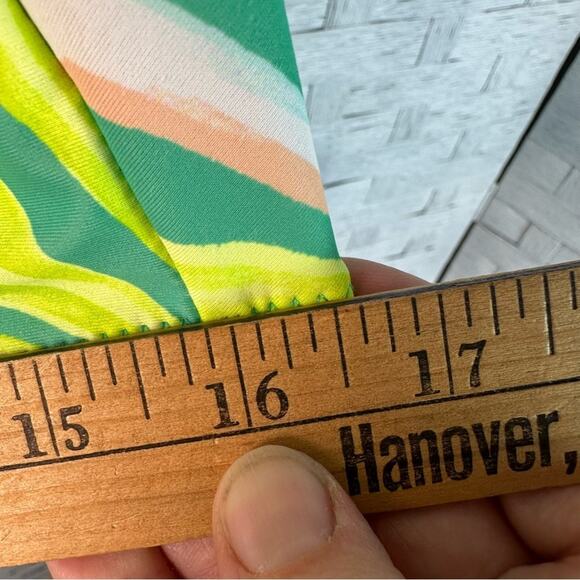 Old Navy women's green floral 1 piece swimsuit summer travel beach plus size - Picture 10 of 12